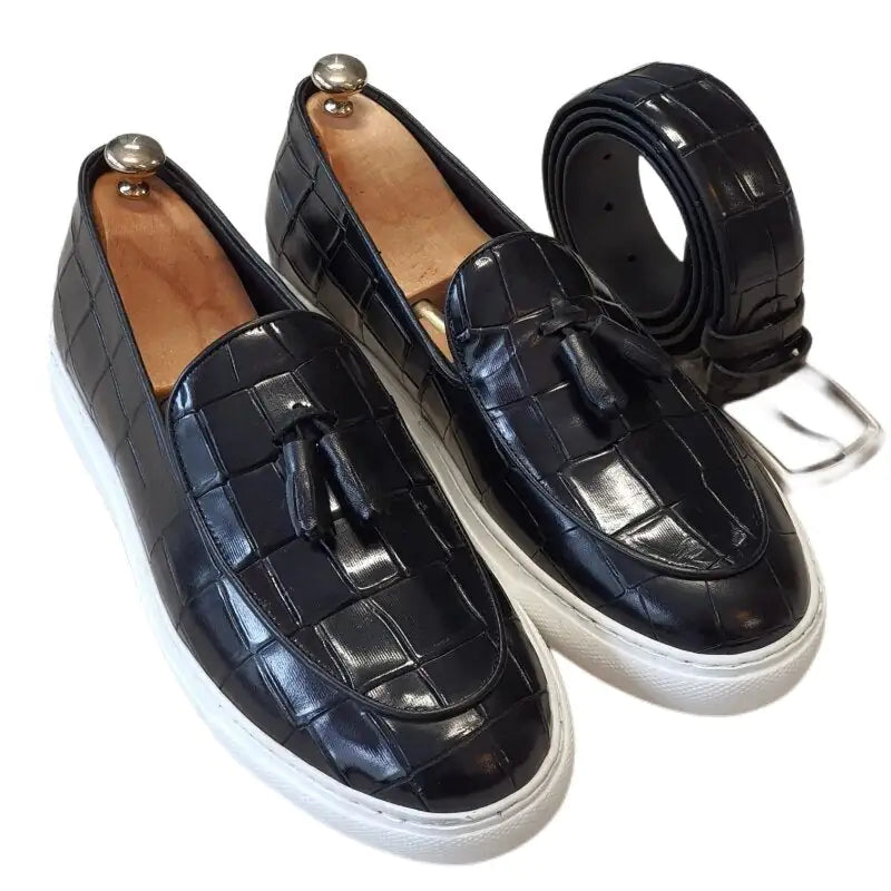 Crocodile Pattern Leather Tassel Loafers